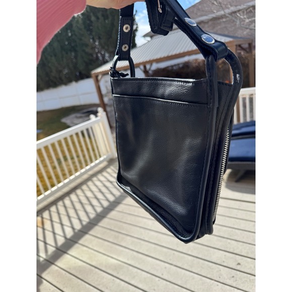 Minooy Athena Crossbody Bag Built-in Wallet real Leather Dark Navy Blue NEW - Picture 3 of 16